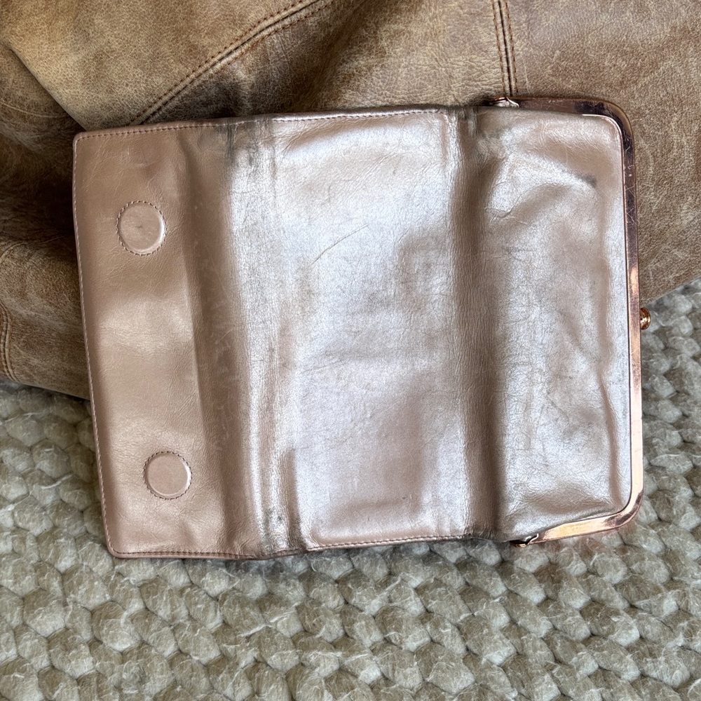 Hobo Metallic Rose Gold Women’s Fold-Over Clutch Wallet - Picture 8 of 8